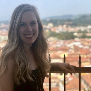 Meet your Posher, Kelly